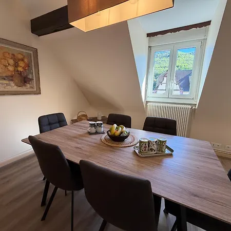 Maison Des Vignes בית הארחה